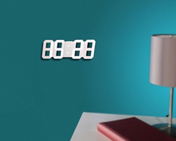 Lunartec Digitaluhr: Digitale Jumbo-LED-Tisch- & Wanduhr, 3D, Wecker, dimmbar, 28 cm (Design-3D-Wanduhr) - 9