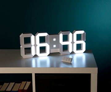 Lunartec LED Uhr Schlafzimmer: Digitale XXL-LED-Tisch- & Wanduhr, 45 cm, dimmbar, Wecker, Fernbedien. (XXL Uhr) - 7