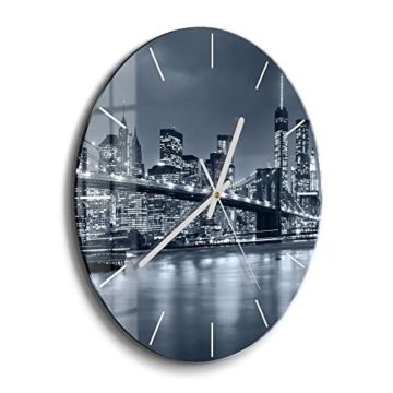 DEQORI Glasuhr | rund Ø 30 cm | Motiv Vollmond über New York | ausgefallene leise Design Uhr aus Glas | Wanduhr für Wohnzimmer & Küche | Moderne Hingucker Uhr für die Wand - 2